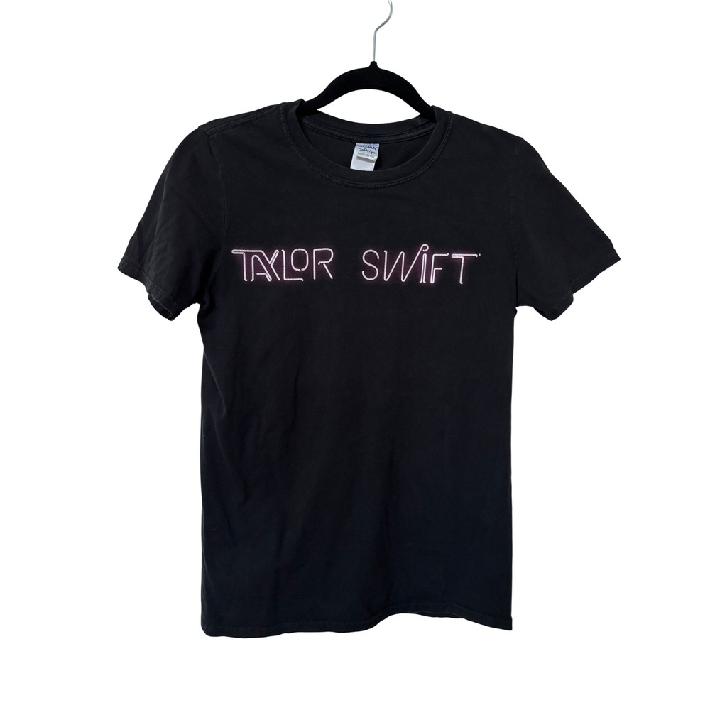 Taylor Swift 1989 World Tour Black Graphic T-Shirt Small Gildan Softstyle 2015